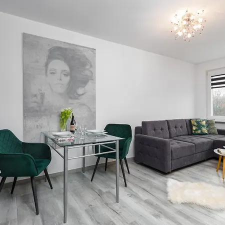 Apartment Centre Pet-friendly Koszalinska By Renters Kolobrzeg