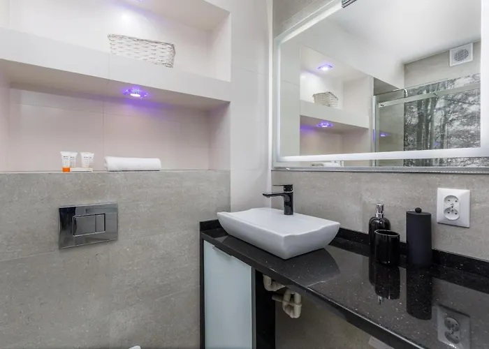 Centre Pet-friendly Koszalinska By Renters 아파트 *