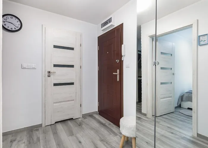 Centre Pet-friendly Koszalinska By Renters 아파트 *